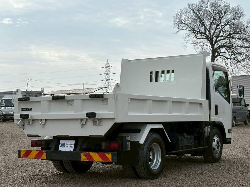 いすゞエルフローダーダンプ小型（2t・3t）[写真04]