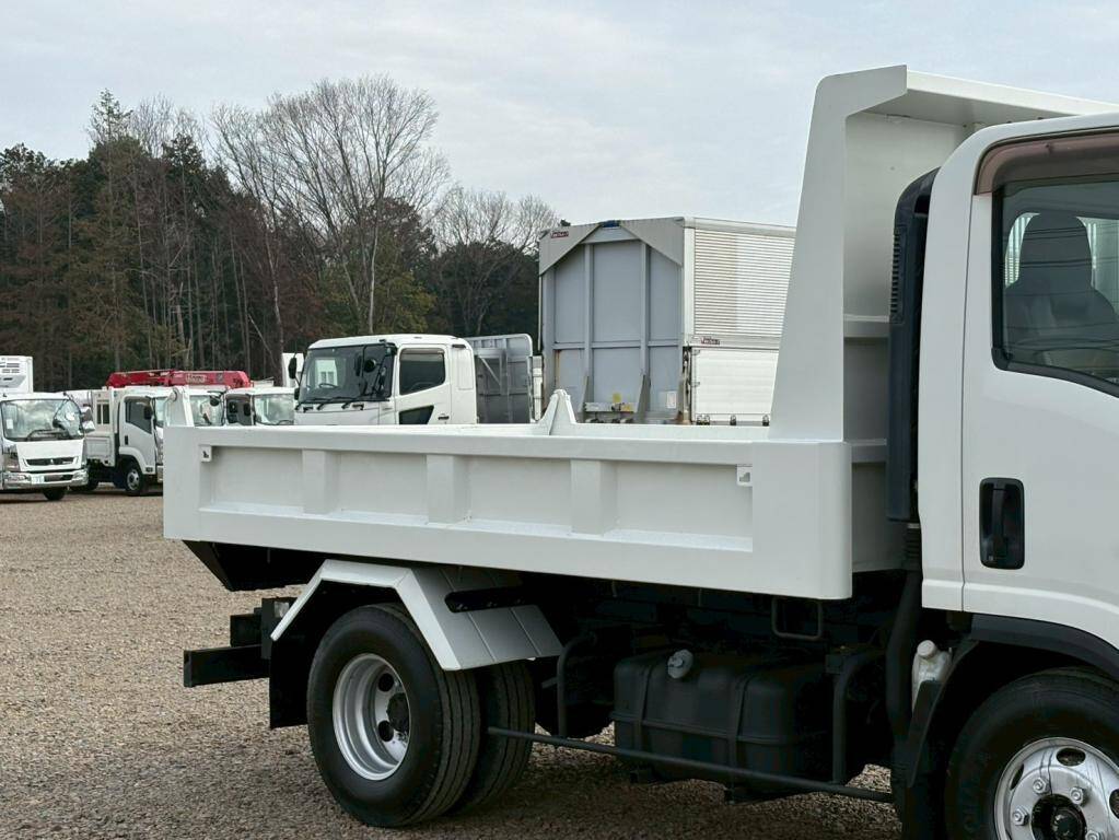 いすゞエルフローダーダンプ小型（2t・3t）[写真05]