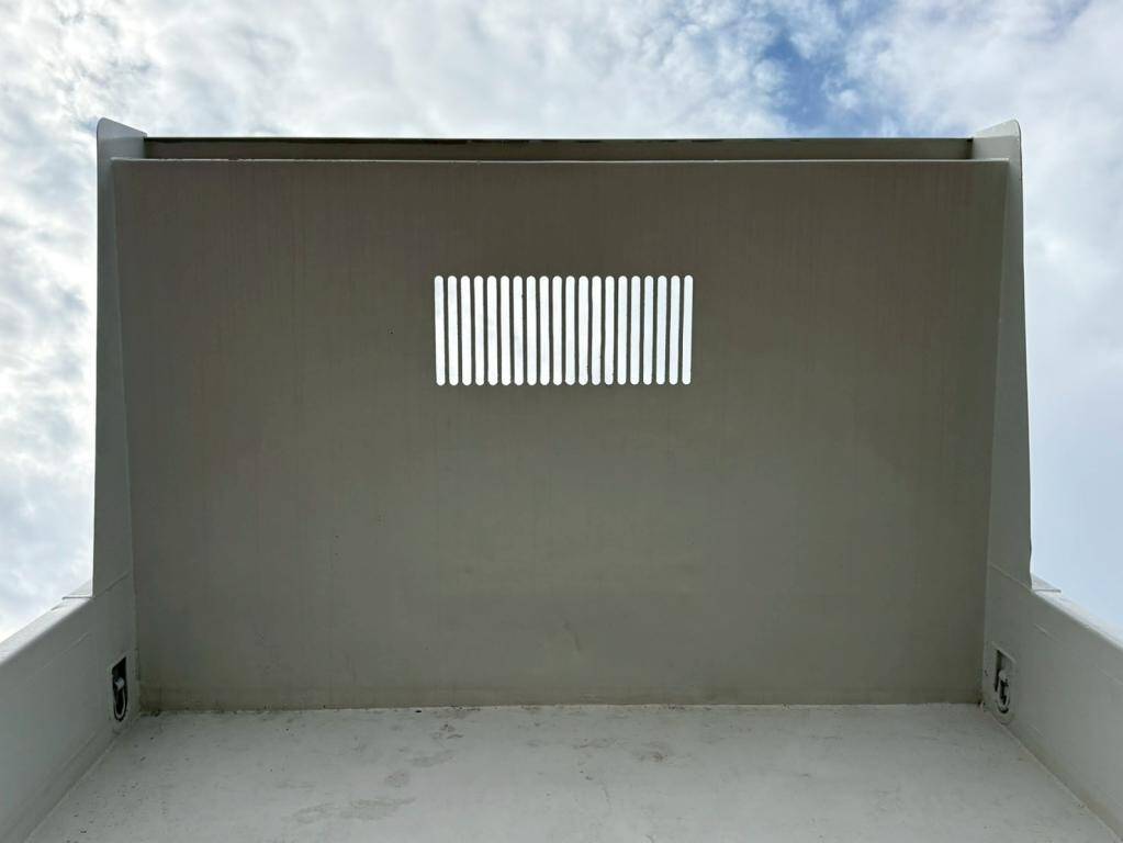 いすゞエルフローダーダンプ小型（2t・3t）[写真06]