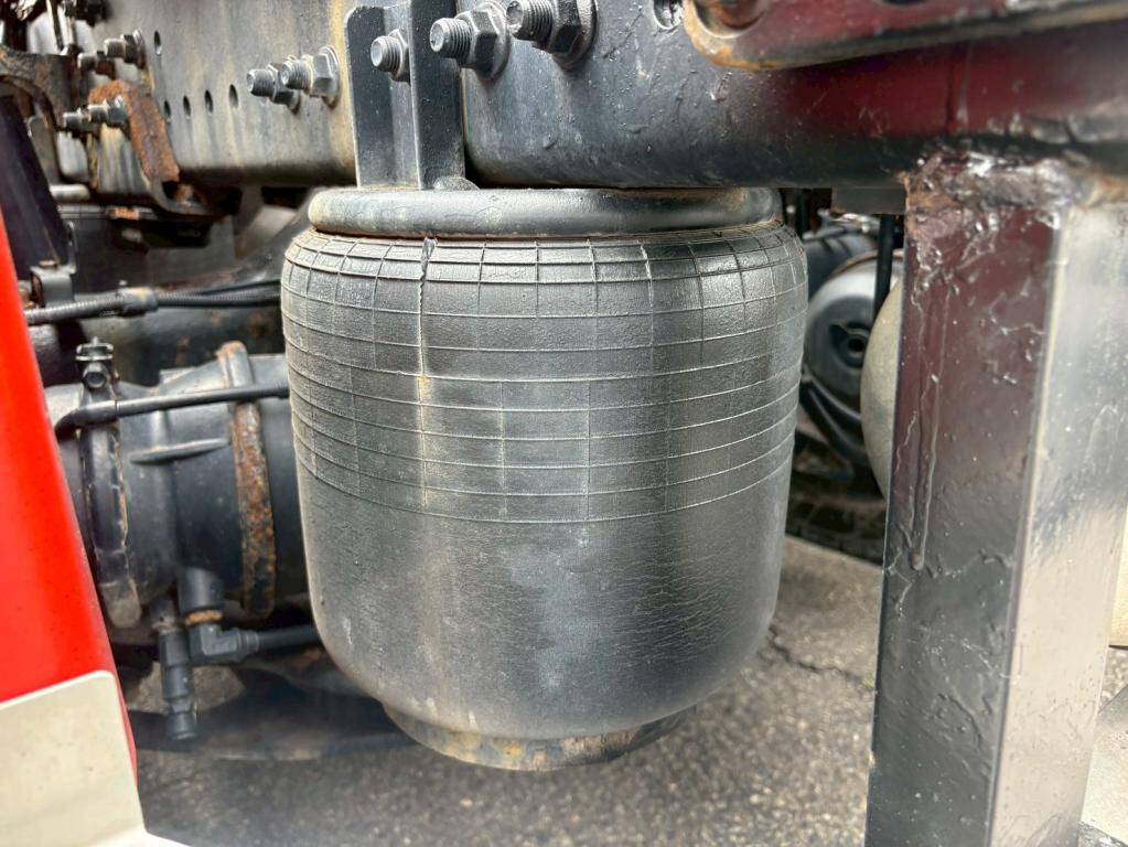 日野プロフィアトレーラーヘッド（トラクターヘッド）大型（10t）[写真14]