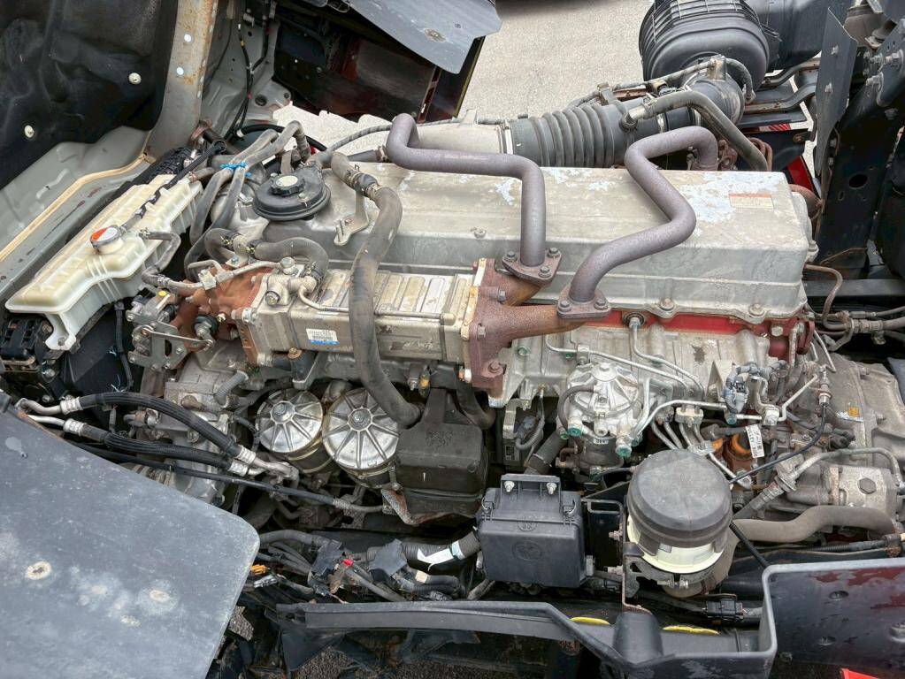 日野プロフィアトレーラーヘッド（トラクターヘッド）大型（10t）[写真16]