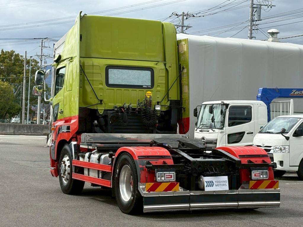 日野プロフィアトレーラーヘッド（トラクターヘッド）大型（10t）[写真02]