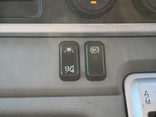 三菱ふそうキャンター平ボディ小型（2t・3t）[写真19]