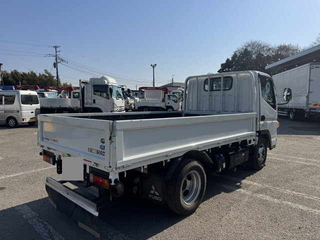 三菱ふそうキャンター平ボディ小型（2t・3t）[写真02]