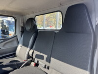 三菱ふそうキャンター平ボディ小型（2t・3t）[写真23]