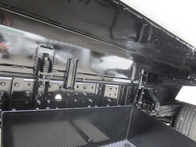 三菱ふそうキャンターパッカー車（塵芥車）小型（2t・3t）[写真18]