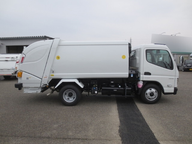 三菱ふそうキャンターパッカー車（塵芥車）小型（2t・3t）[写真07]