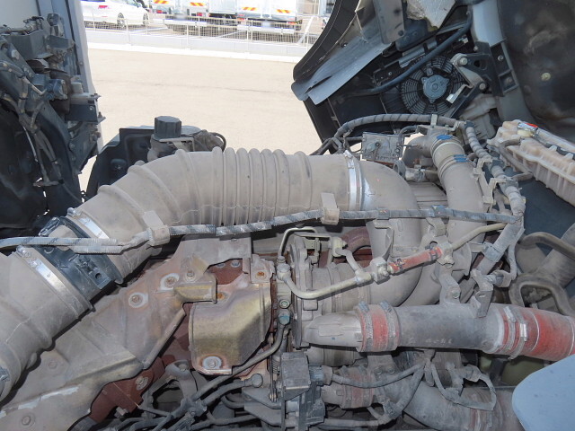 日野プロフィアアルミウイング大型（10t）[写真18]