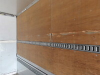 日野プロフィアアルミウイング大型（10t）[写真32]