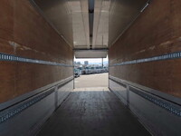 日野プロフィアアルミウイング大型（10t）[写真33]