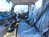 三菱ふそうキャンターコンテナ専用車小型（2t・3t）[写真17]