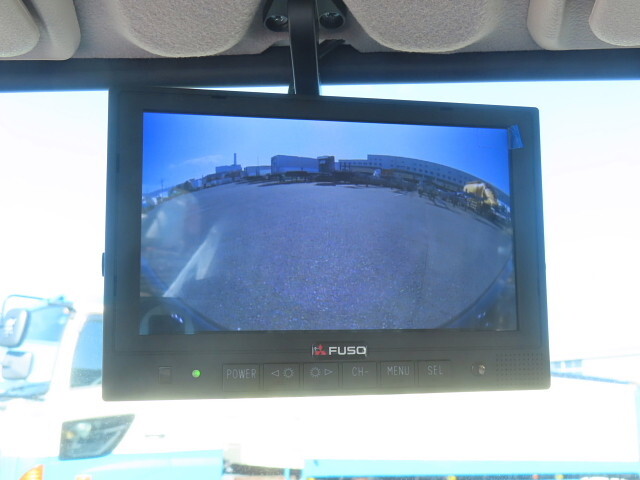 三菱ふそうキャンターコンテナ専用車小型（2t・3t）[写真22]