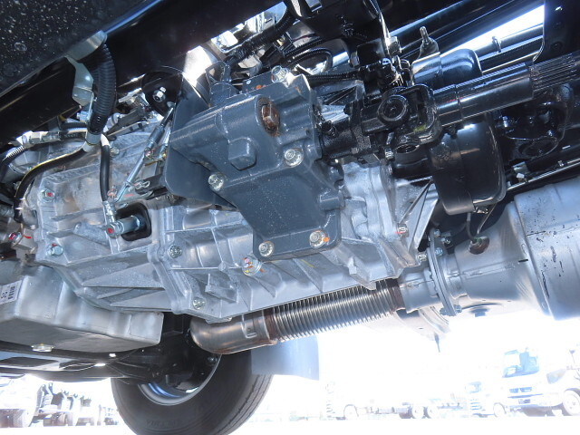 三菱ふそうキャンターコンテナ専用車小型（2t・3t）[写真07]