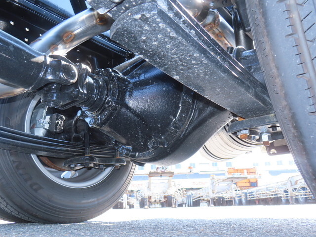 三菱ふそうキャンターコンテナ専用車小型（2t・3t）[写真08]