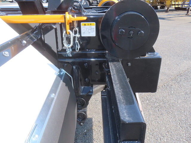 三菱ふそうキャンターコンテナ専用車小型（2t・3t）[写真09]