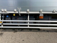 UDトラックスクオンアルミウイング大型（10t）[写真19]