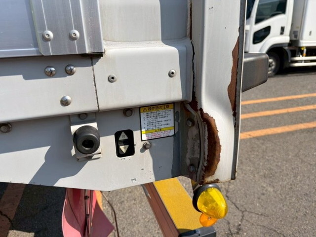 UDトラックスクオンアルミウイング大型（10t）[写真20]