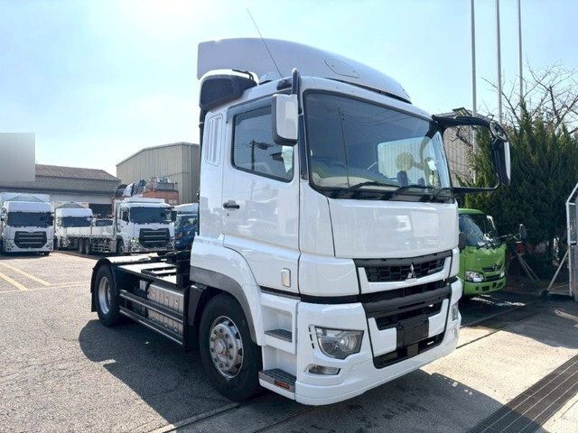 中古スーパーグレートトレーラーヘッド（トラクターヘッド）