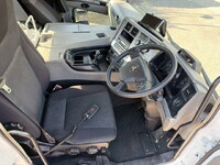 三菱ふそうスーパーグレートトレーラーヘッド（トラクターヘッド）大型（10t）[写真18]