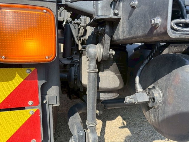 三菱ふそうスーパーグレートトレーラーヘッド（トラクターヘッド）大型（10t）[写真06]