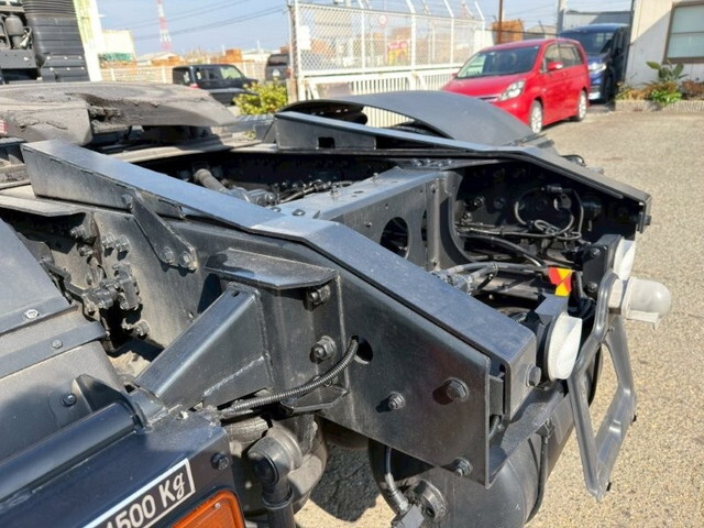 三菱ふそうスーパーグレートトレーラーヘッド（トラクターヘッド）大型（10t）[写真07]