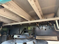 UDトラックスクオンアルミウイング大型（10t）[写真18]