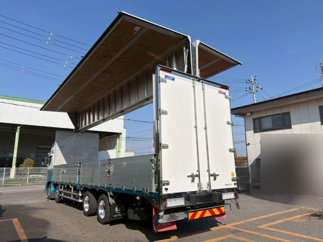UDトラックスクオンアルミウイング大型（10t）[写真02]