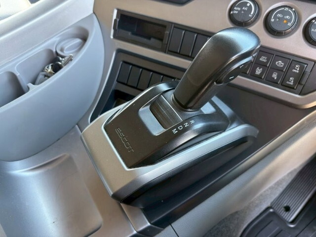 UDトラックスクオンアルミウイング大型（10t）[写真30]