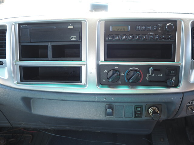 日野レンジャーセルフローダー増トン（6t・8t）[写真36]