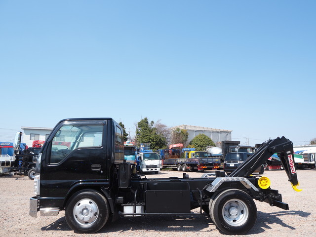 いすゞエルフコンテナ専用車小型（2t・3t）[写真12]