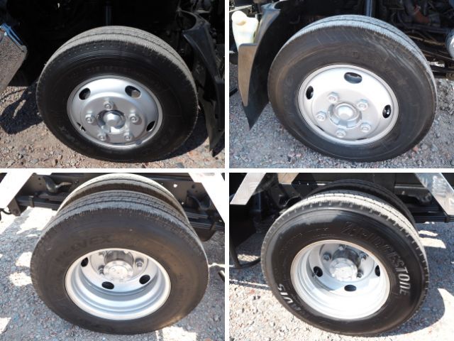 いすゞエルフコンテナ専用車小型（2t・3t）[写真28]