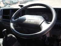 いすゞエルフコンテナ専用車小型（2t・3t）[写真38]