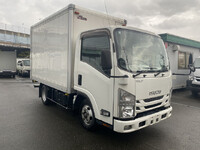 いすゞエルフアルミバン小型（2t・3t）[写真01]