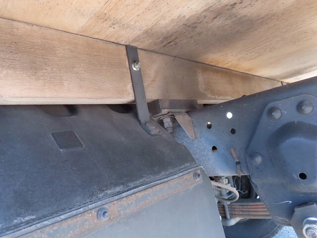 いすゞエルフダブルキャブ（Wキャブ）小型（2t・3t）[写真11]