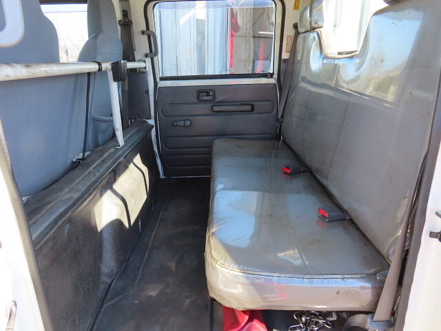 いすゞエルフダブルキャブ（Wキャブ）小型（2t・3t）[写真18]