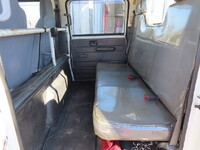 いすゞエルフダブルキャブ（Wキャブ）小型（2t・3t）[写真19]