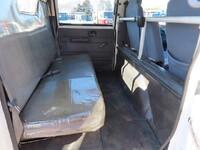 いすゞエルフダブルキャブ（Wキャブ）小型（2t・3t）[写真20]