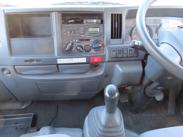 いすゞエルフダブルキャブ（Wキャブ）小型（2t・3t）[写真21]