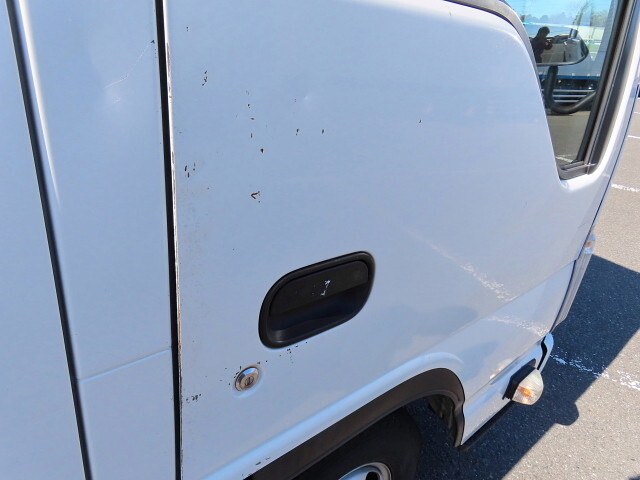 いすゞエルフダブルキャブ（Wキャブ）小型（2t・3t）[写真26]