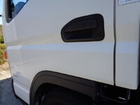 三菱ふそうキャンター平ボディ小型（2t・3t）[写真17]