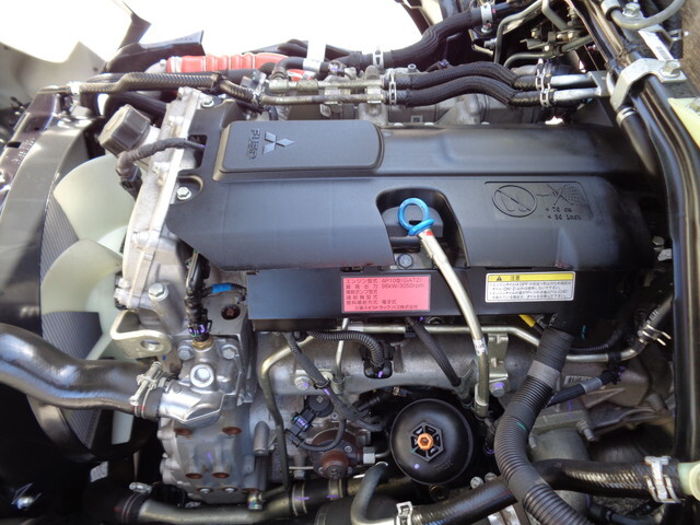 三菱ふそうキャンター平ボディ小型（2t・3t）[写真24]