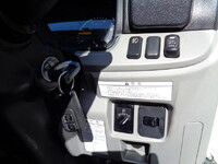 三菱ふそうキャンター平ボディ小型（2t・3t）[写真38]