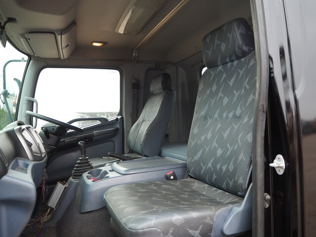 日野レンジャーセーフティクレーン4段中型（4t）[写真32]