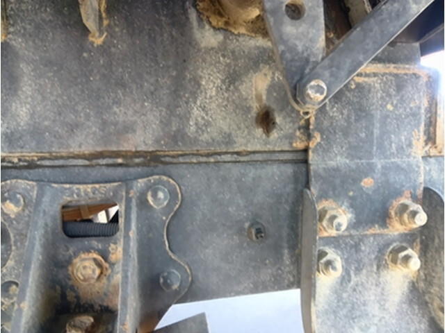 いすゞフォワードダンプ増トン（6t・8t）[写真13]