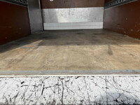 三菱ふそうキャンターアルミバン小型（2t・3t）[写真12]