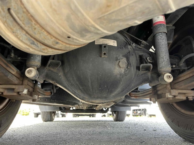 三菱ふそうキャンターアルミバン小型（2t・3t）[写真24]