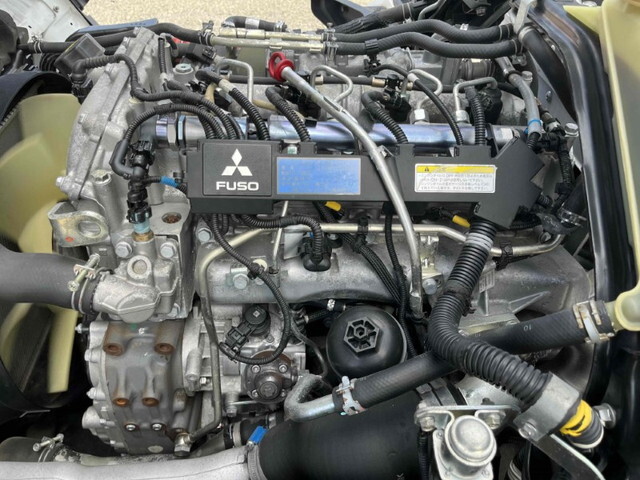 三菱ふそうキャンターアルミバン小型（2t・3t）[写真25]