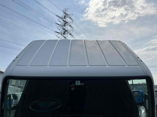 三菱ふそうキャンターアルミバン小型（2t・3t）[写真27]