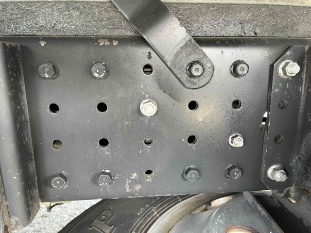 三菱ふそうキャンターアルミバン小型（2t・3t）[写真29]