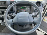 三菱ふそうキャンターアルミバン小型（2t・3t）[写真33]